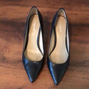 Black Coach pumps